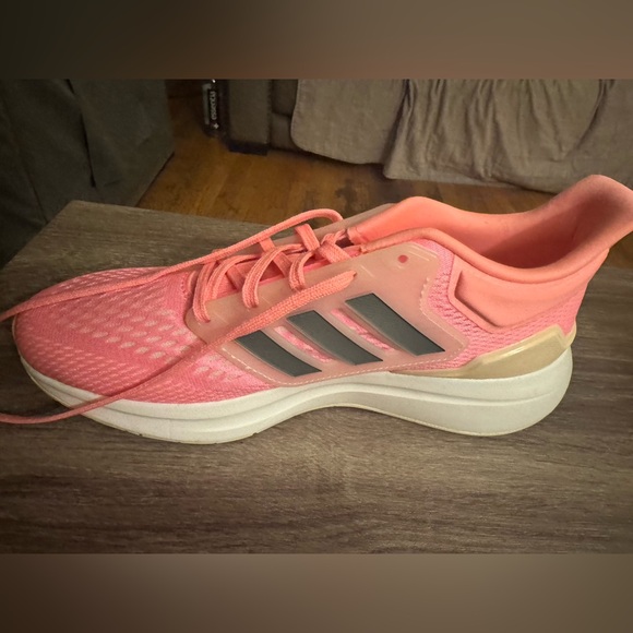 New women’s Adidas Barbie pink running shoes, size 8.5 - Picture 6 of 10